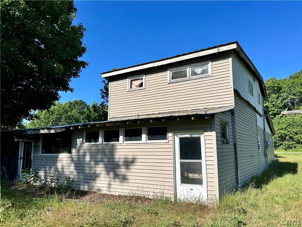 Unit for sale at 915 County Route 48, Albion, NY 13144