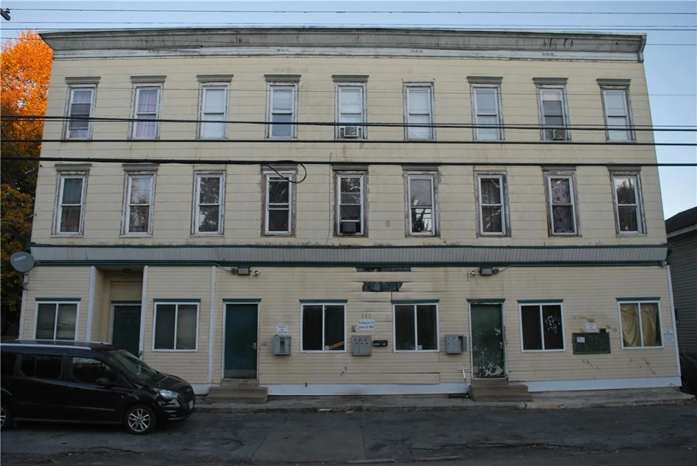 Unit for sale at 117 Geneva Street, Lyons, NY 14489
