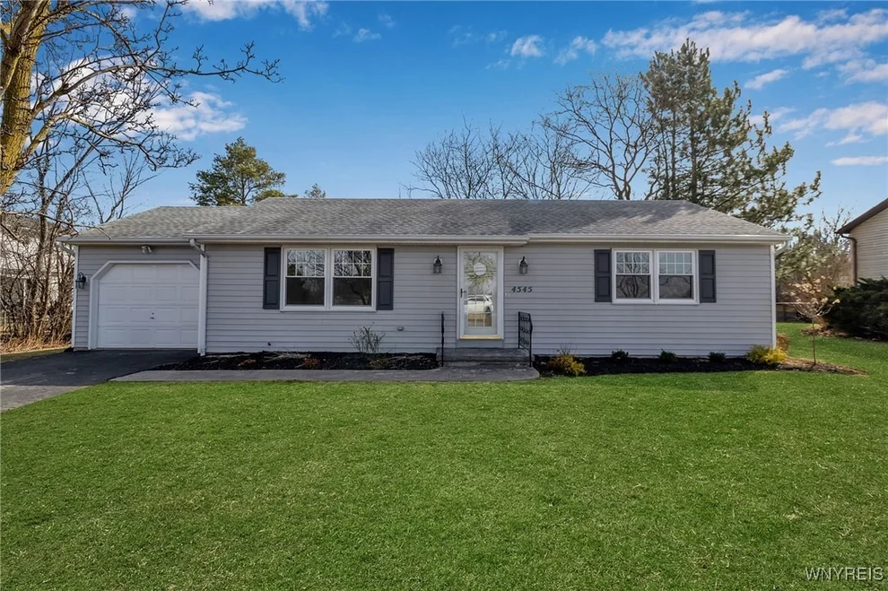 Unit for sale at 4545 Creek Road, Lewiston, NY 14092