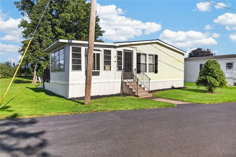 Unit for sale at 48 Kris Ann Drive, New Hartford, NY 13413