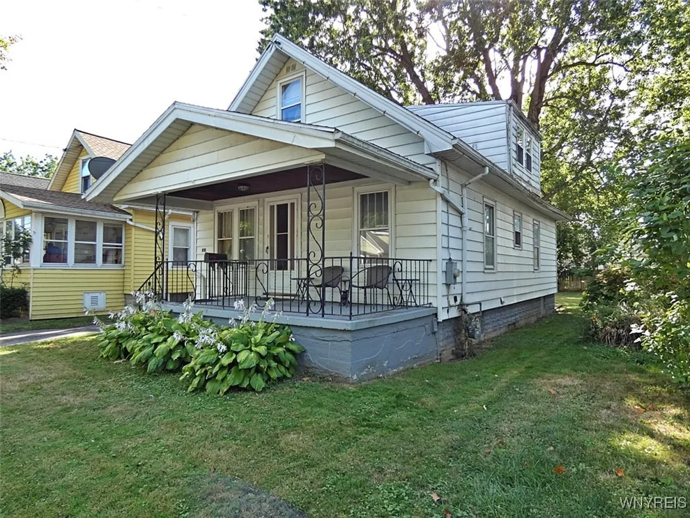 Unit for sale at 254 74th Street, Niagara Falls, NY 14304