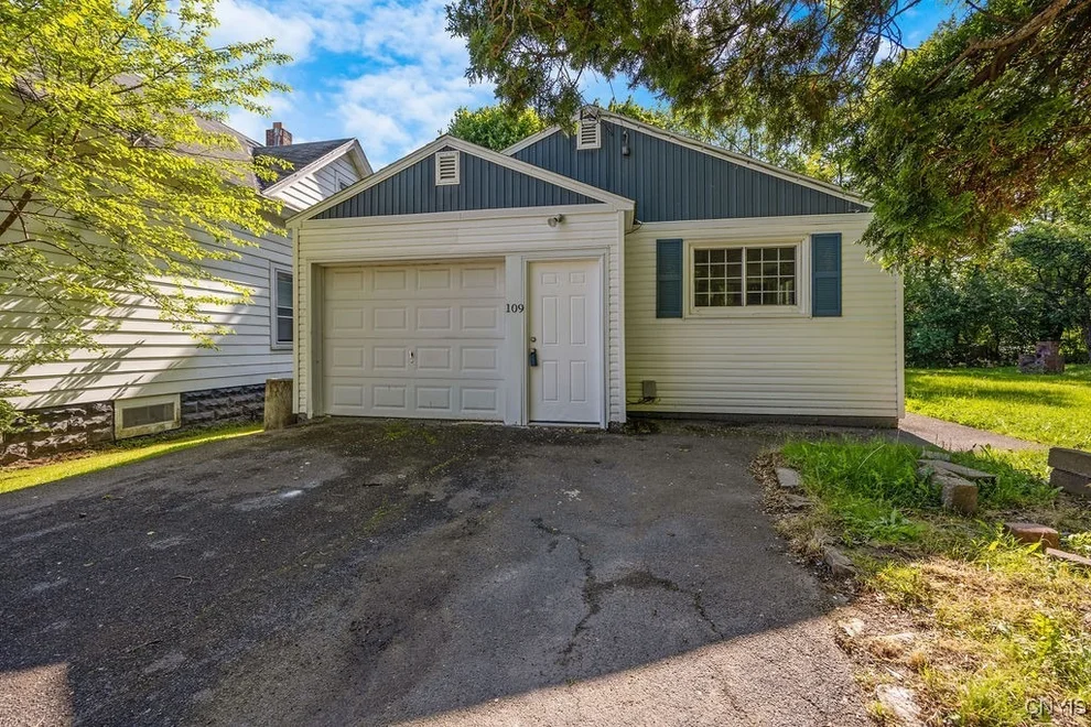 Unit for sale at 109 Wilkie Place, Syracuse, NY 13203