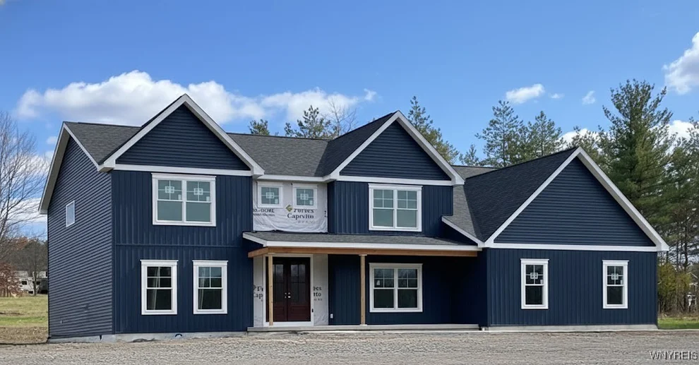 Unit for sale at 17 Kestrel Court, Orchard Park, NY 14127