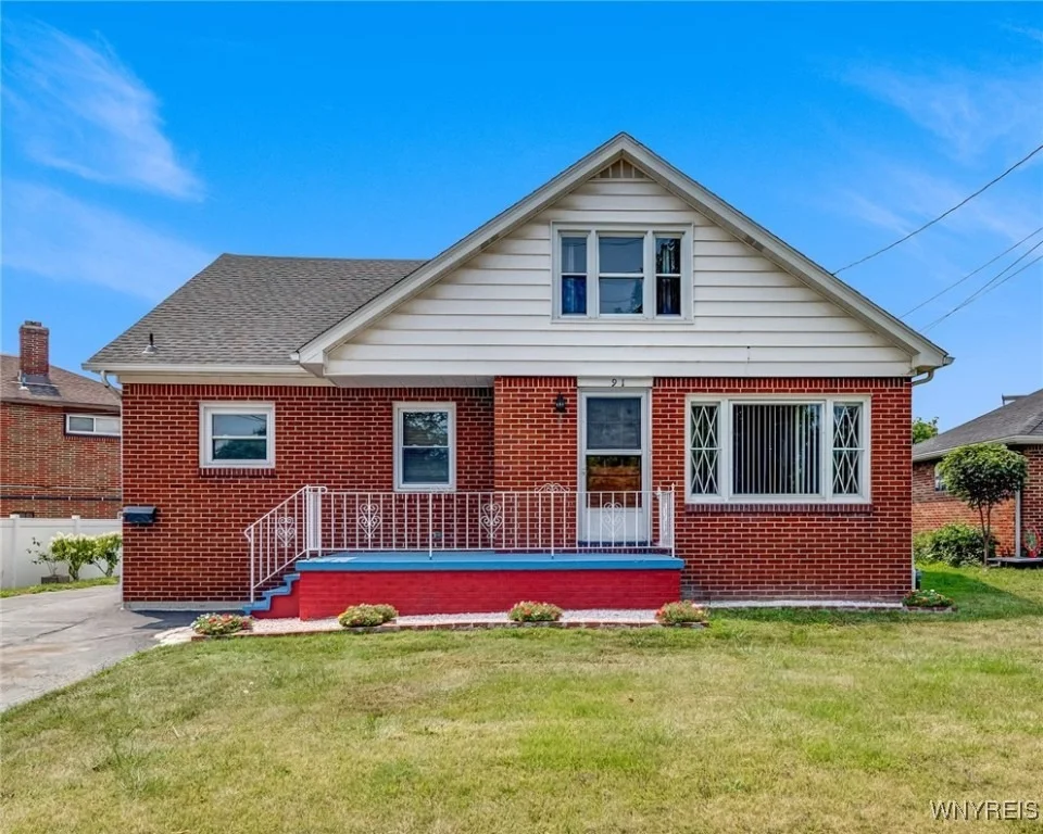 Unit for sale at 91 Bloomfield Avenue, Lancaster, NY 14043