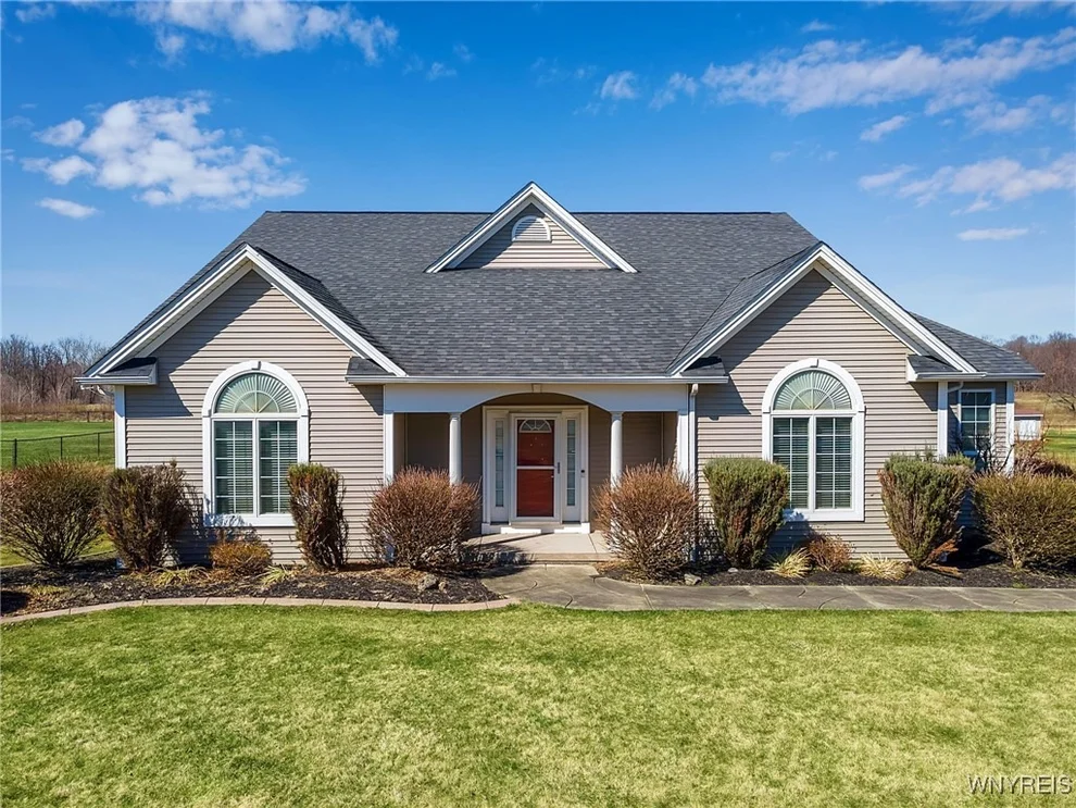 Unit for sale at 5640 Cummings Road, Newstead, NY 14001