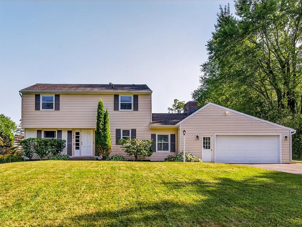 Unit for sale at 63 Fawn Ridge Road, Henrietta, NY 14467