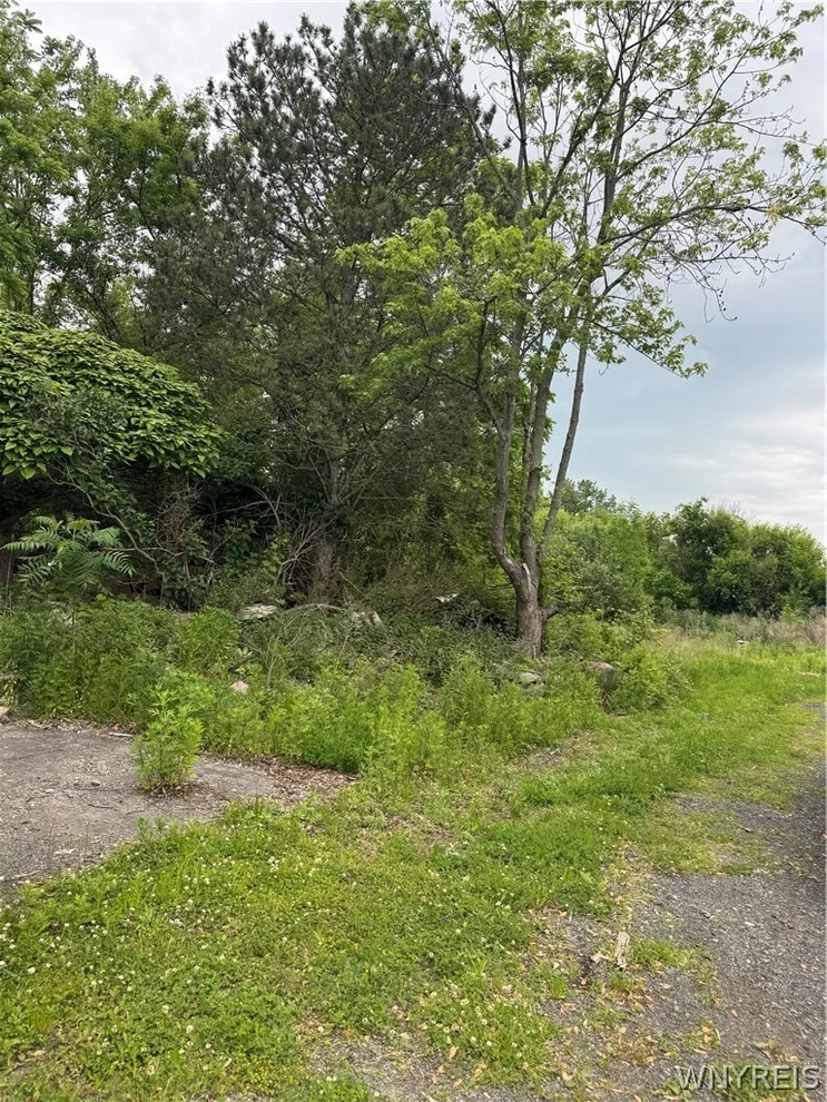 Unit for sale at Danielle Drive N, Wheatfield, NY 14304