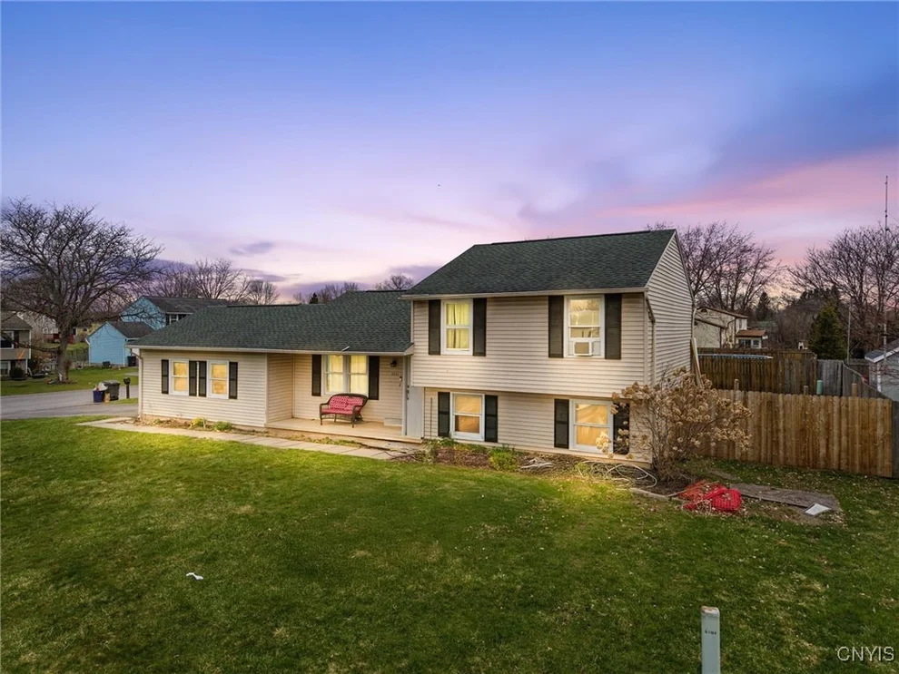 Unit for sale at 3901 Falcon Court, Clay, NY 13090