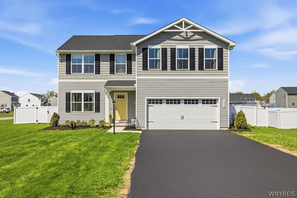 Unit for sale at 6228 Hoover Road, Wheatfield, NY 14132