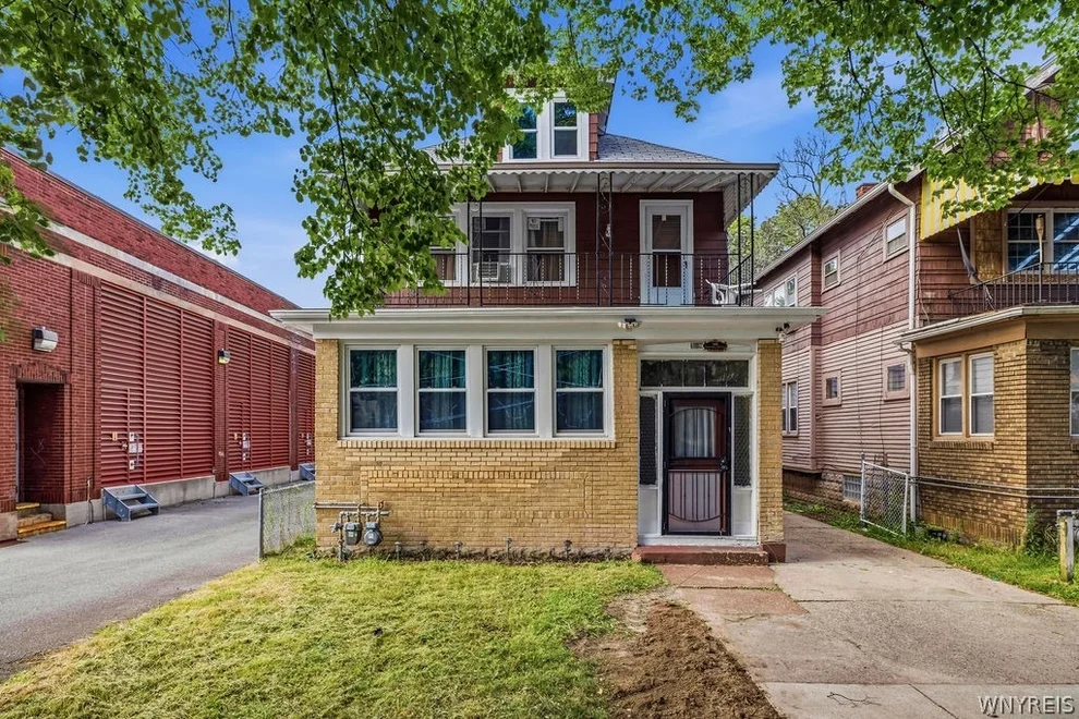 Unit for sale at 106 Jewett Avenue, Buffalo, NY 14214