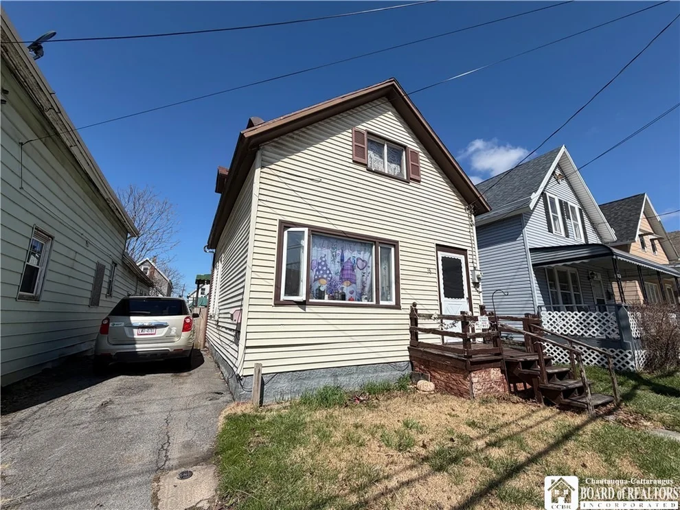 Unit for sale at 38 Lewis Street, Buffalo, NY 14206