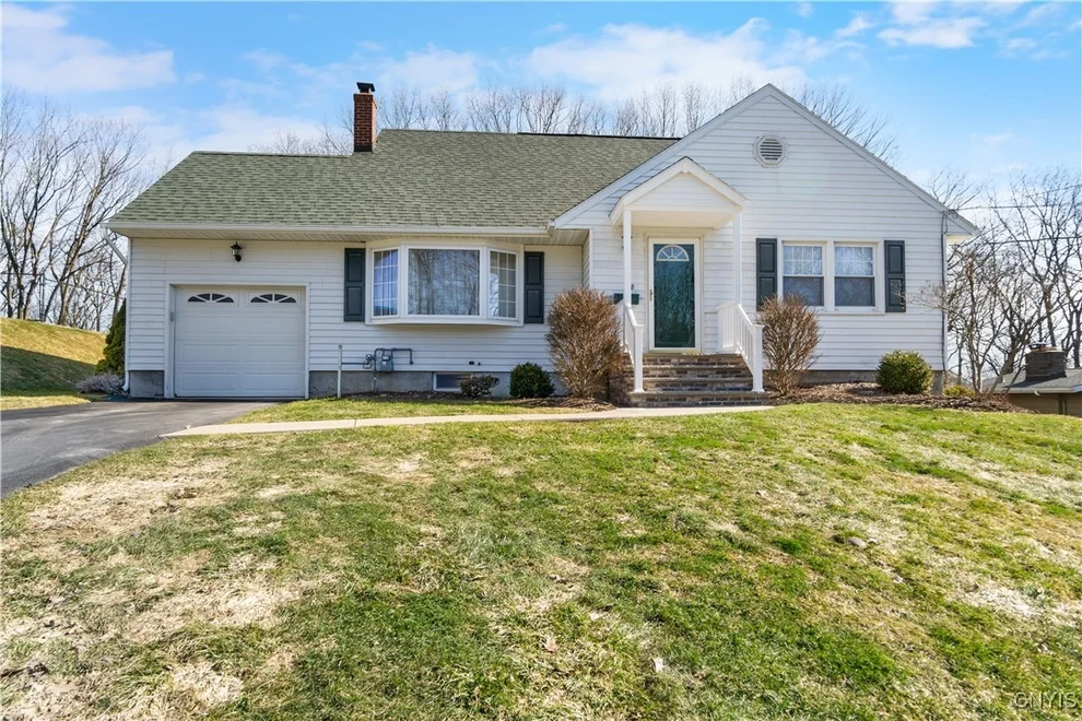Unit for sale at 108 Huntshill Road, Geddes, NY 13209