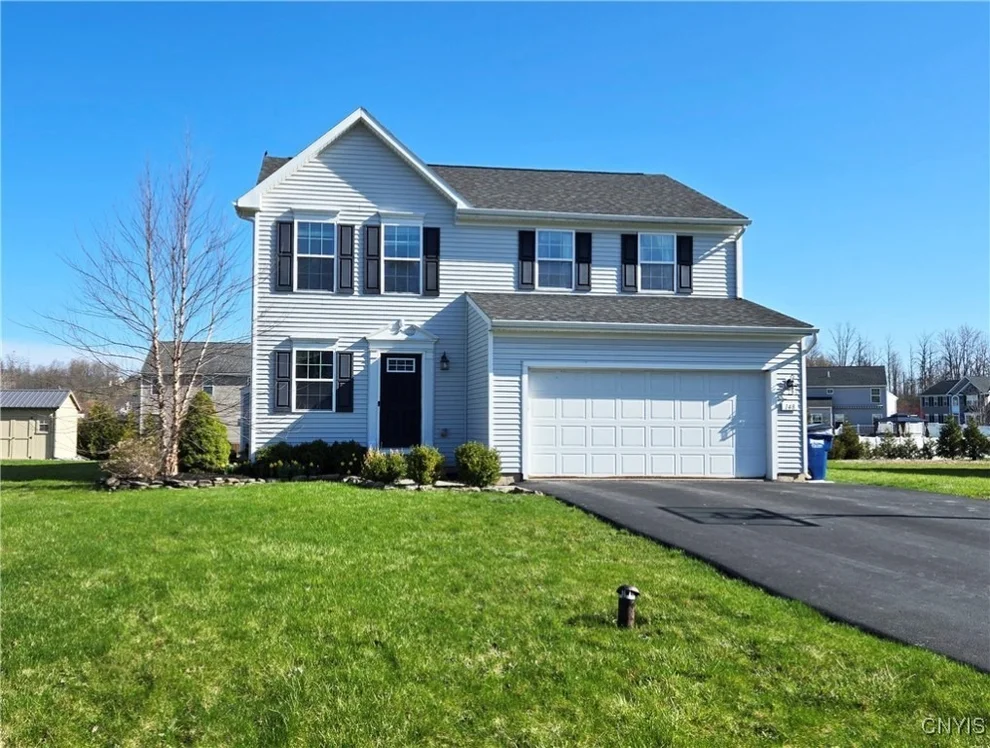 Unit for sale at 148 Shetland Place, Camillus, NY 13164