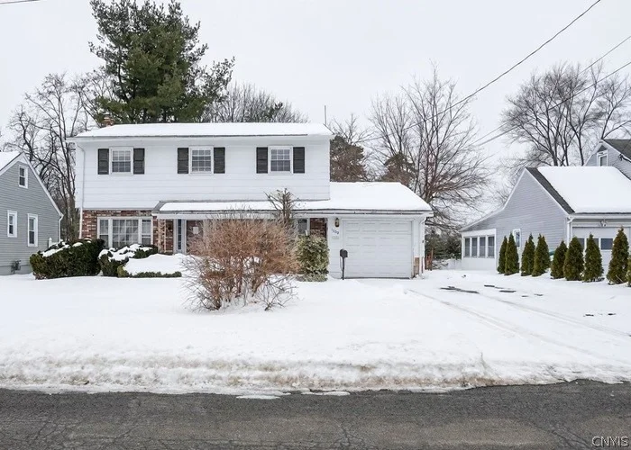 Unit for sale at 1709 Caldicott Road, Rotterdam, NY 12303