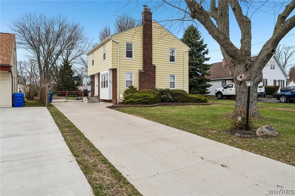 Unit for sale at 5380 Robert Avenue, Lewiston, NY 14092