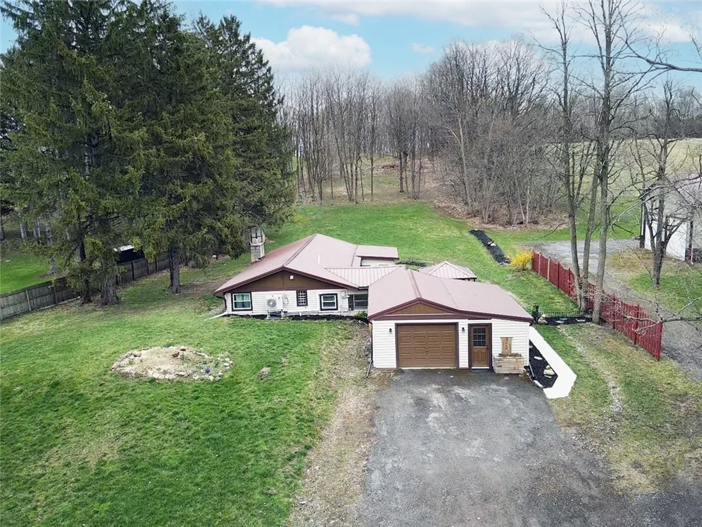 Unit for sale at 2460 Parker Road, Arcadia, NY 14513