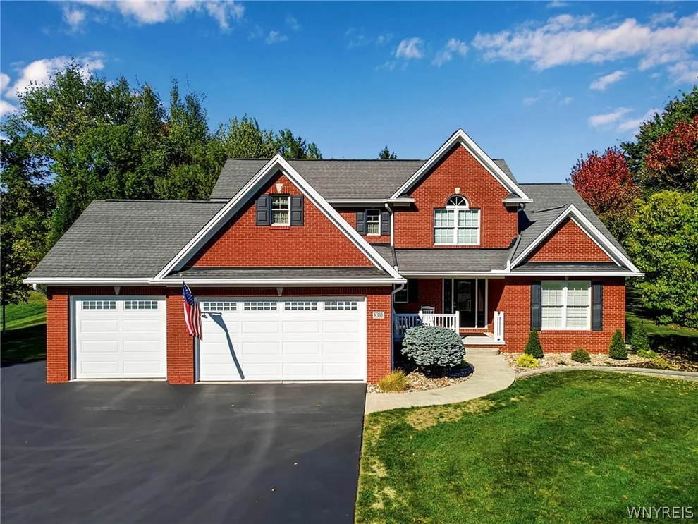 Unit for sale at 8300 Stahley Road, Clarence, NY 14051