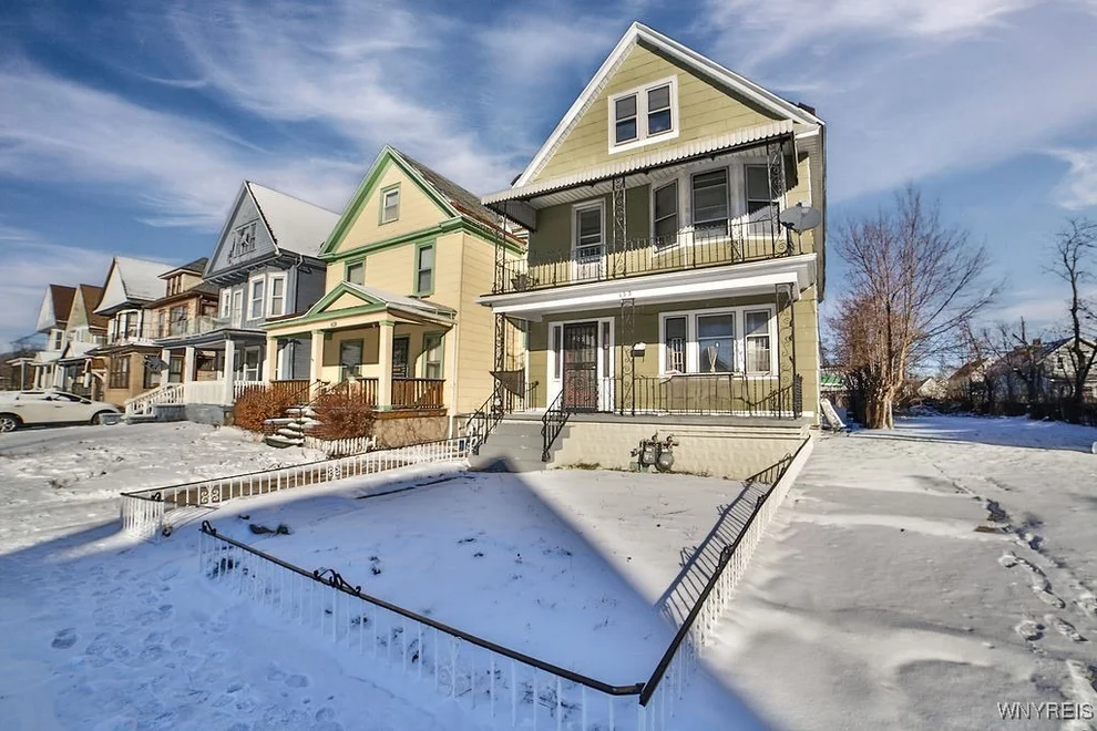 Unit for sale at 622 Woodlawn Avenue, Buffalo, NY 14211