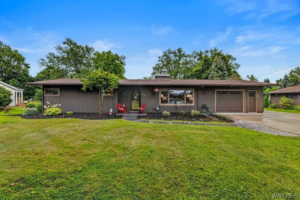 Unit for sale at 912 Escarpment Drive, Lewiston, NY 14092