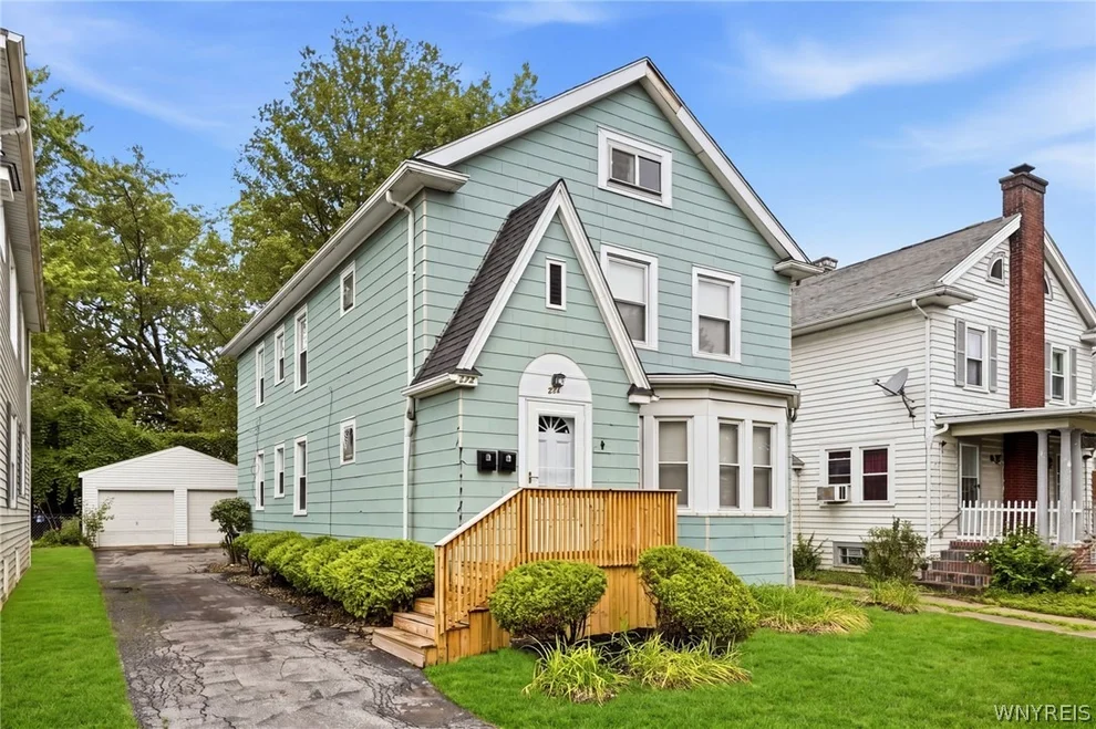 Unit for sale at 272 Windermere Boulevard, Amherst, NY 14226