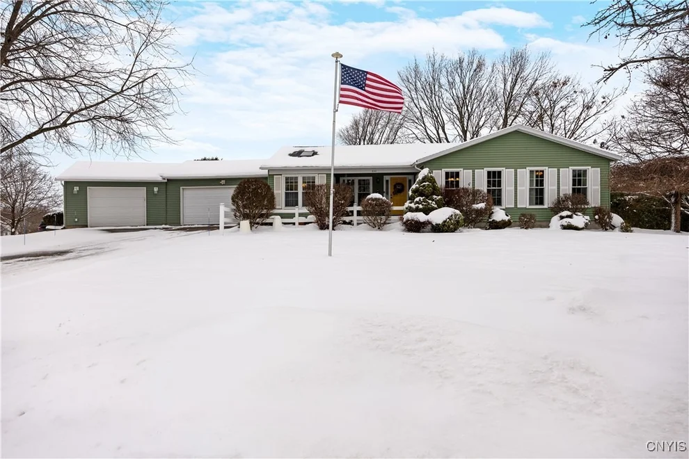 Unit for sale at 650 Patio Circle Drive, Oneida, NY 13421