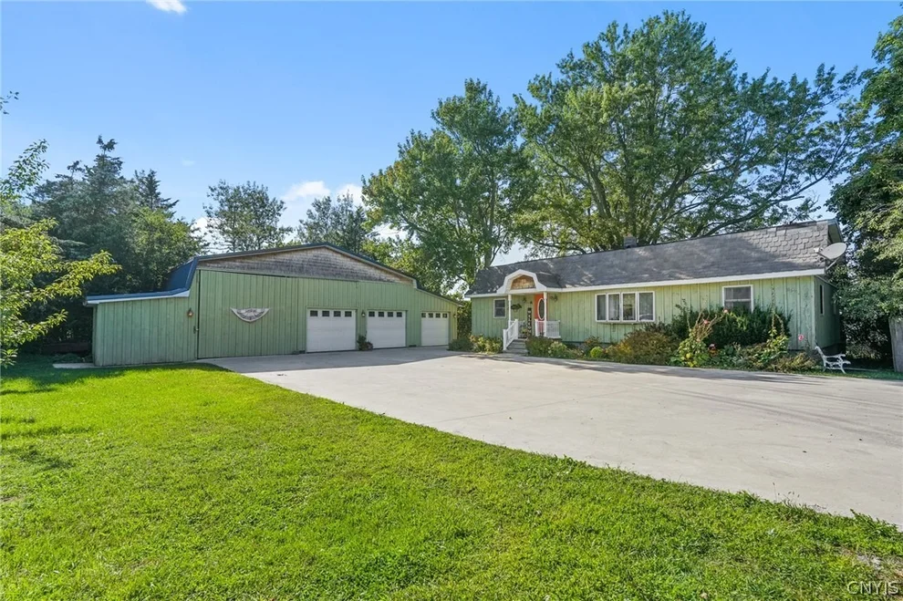 Unit for sale at 11327 Rays Bay Rd, Henderson, NY 13650