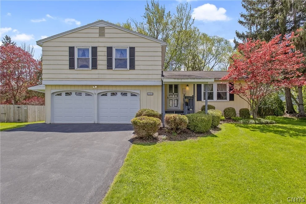 Unit for sale at 121 Cheerwood Drive, Van Buren, NY 13027