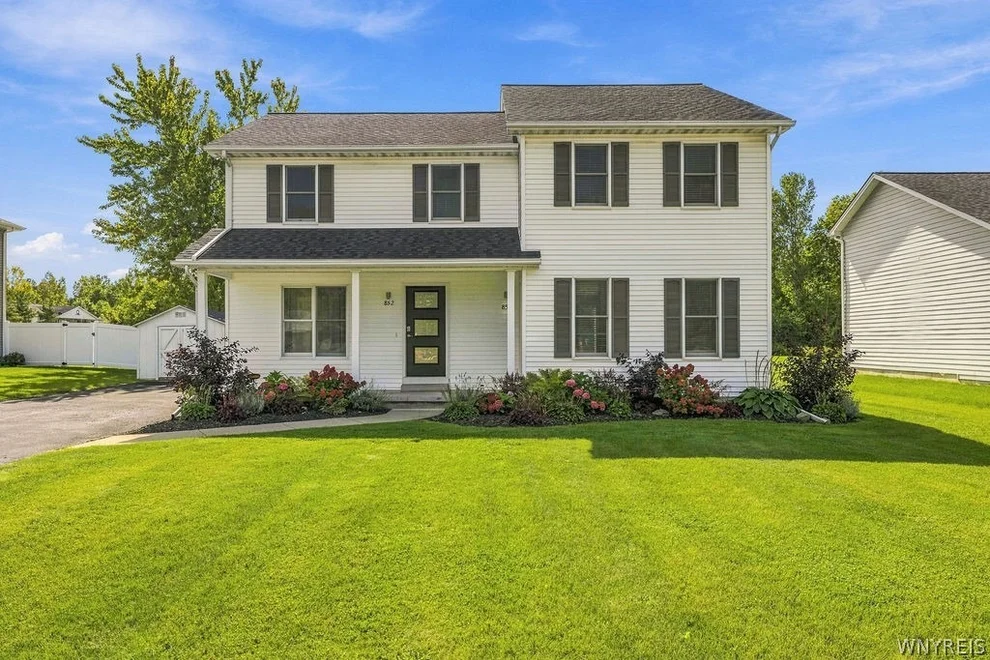 Unit for sale at 850-852 Madison Avenue, Lewiston, NY 14092