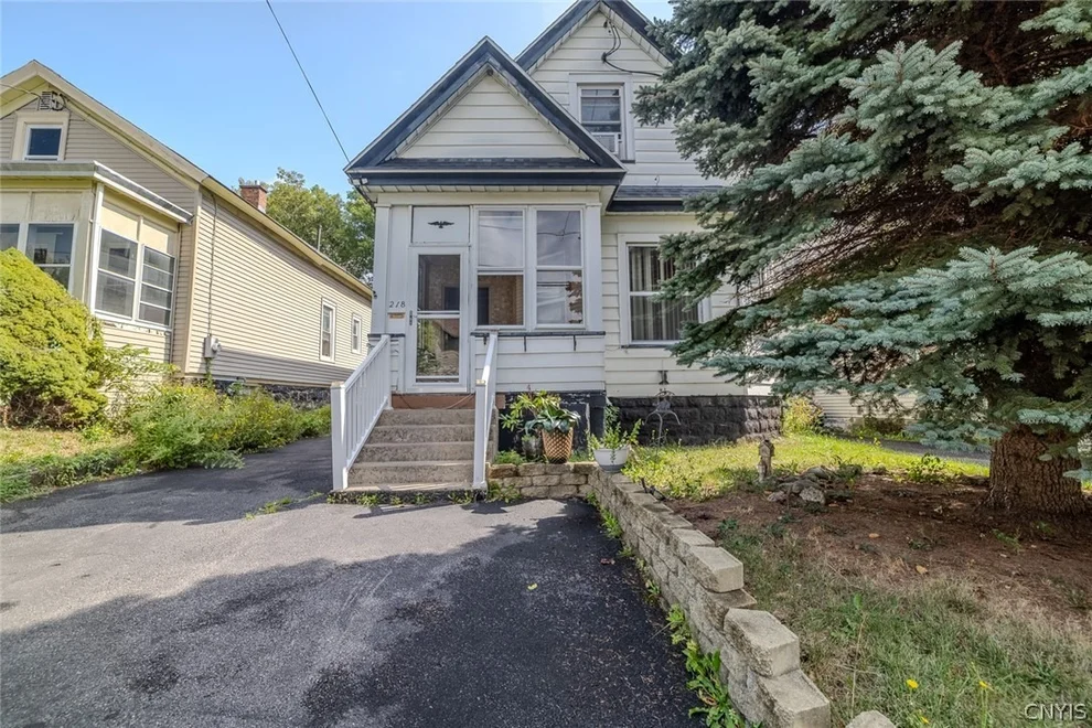 Unit for sale at 218 Wadsworth Street, Syracuse, NY 13203