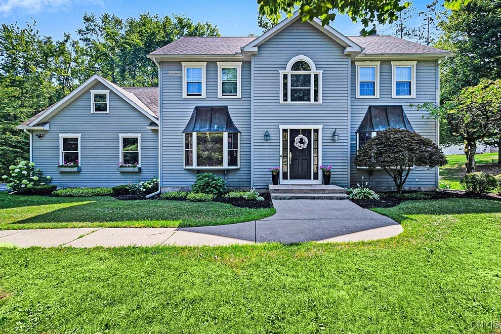 Unit for sale at 9722 Deerpath Circle, Marcy, NY 13403