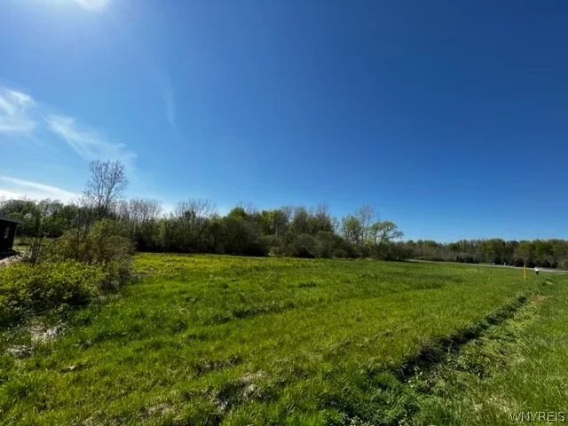 Unit for sale at 1150 Kinne Road, Lockport Town, NY 14094