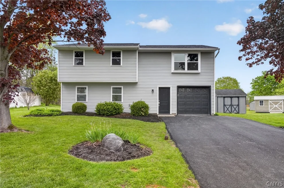 Unit for sale at 3728 Pendulum, Clay, NY 13027
