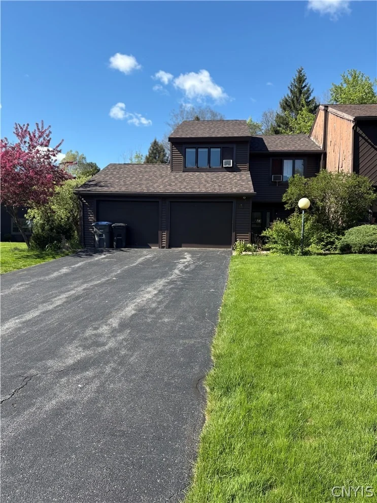 Unit for sale at 7 Jarvis Drive, Manlius, NY 13104