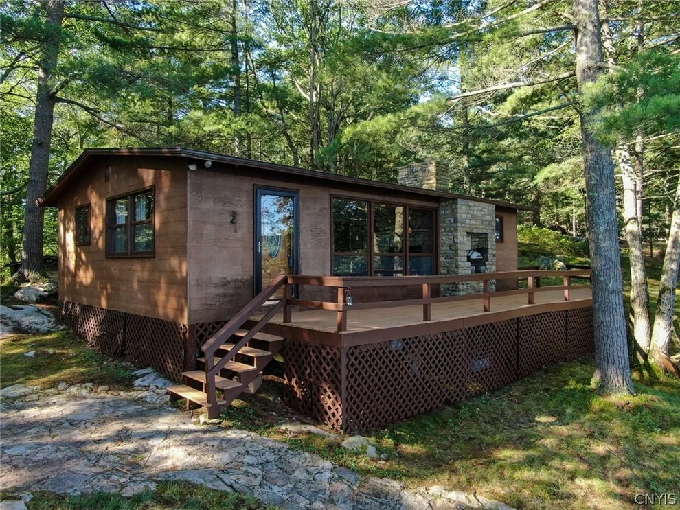 Unit for sale at 559 Indian Point Road, Hammond, NY 13646