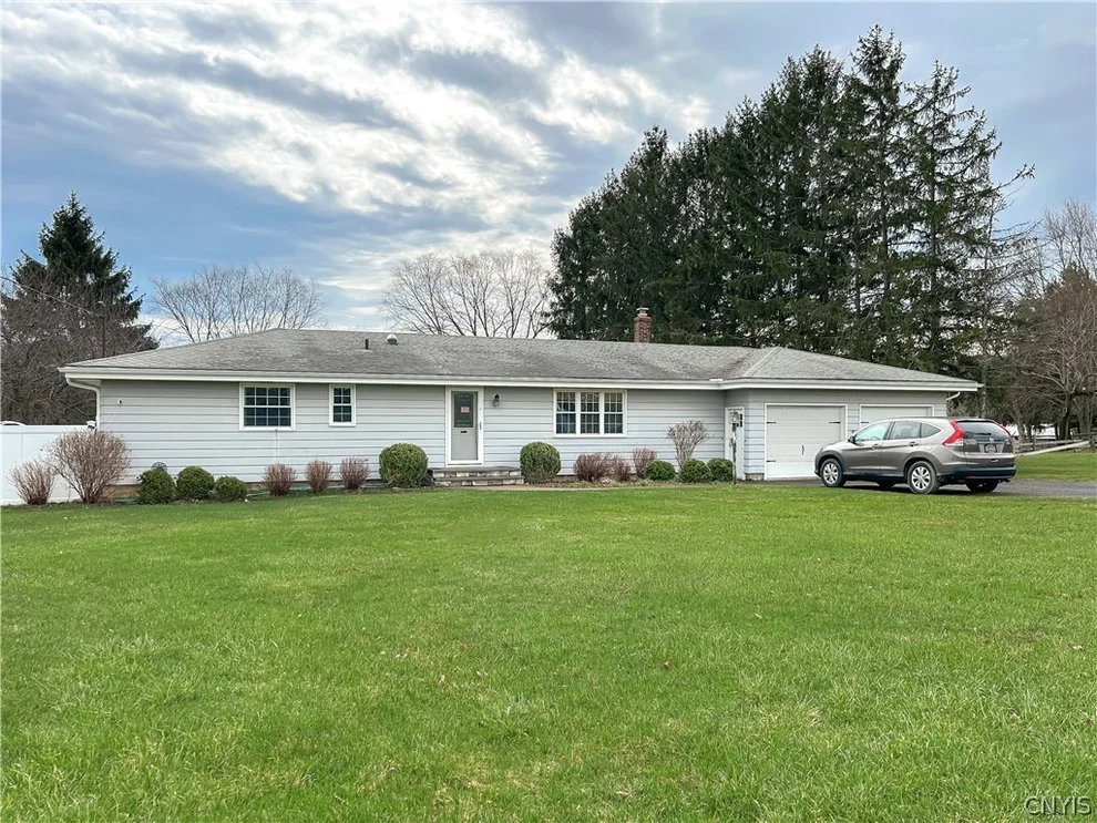 Unit for sale at 4438 Young Road, Onondaga, NY 13215