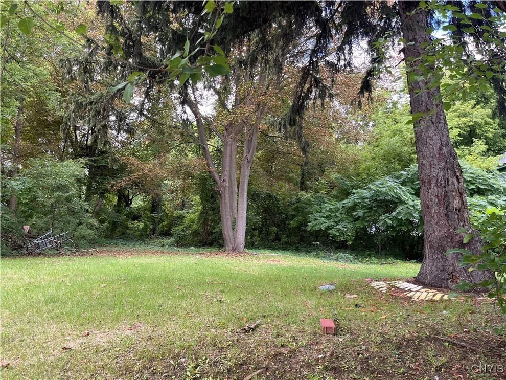 Unit for sale at 1406 South Avenue, Syracuse, NY 13207