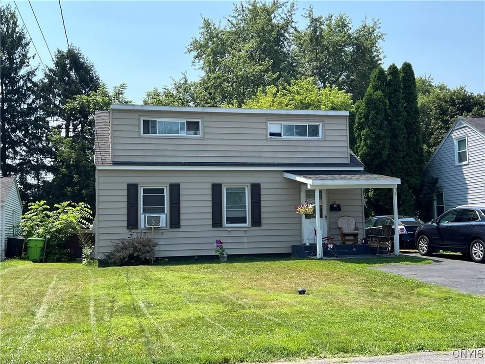 Unit for sale at 211 Leonard St Street, Salina, NY 13211