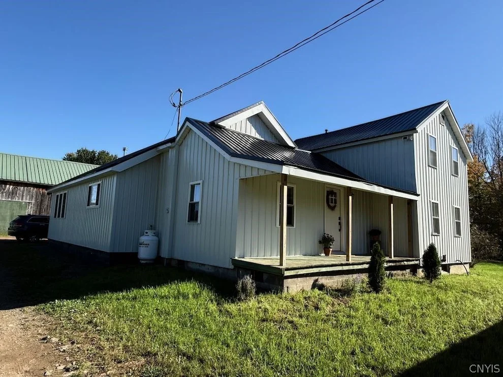 Unit for sale at 392 Albion Cross Road, Albion, NY 13142