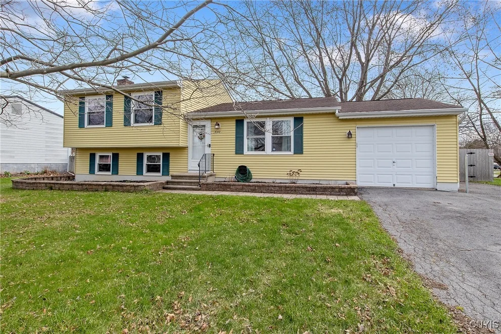 Unit for sale at 8310 Warbler Way, Clay, NY 13090