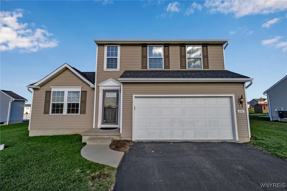 Unit for sale at 694 Pleasant View Drive, Lancaster, NY 14068