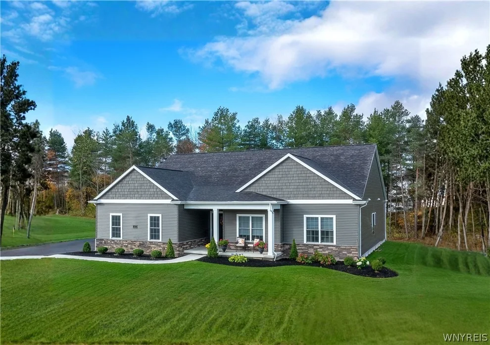 Unit for sale at 5136 Thompson Road, Clarence, NY 14031