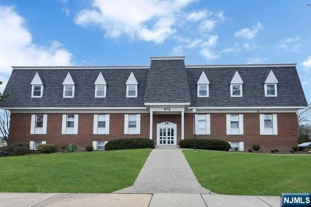 Photo of 759 Hamburg Turnpike, Wayne, NJ 07470