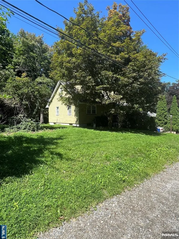 Unit for sale at 15 Brook, West Milford, NJ 07421