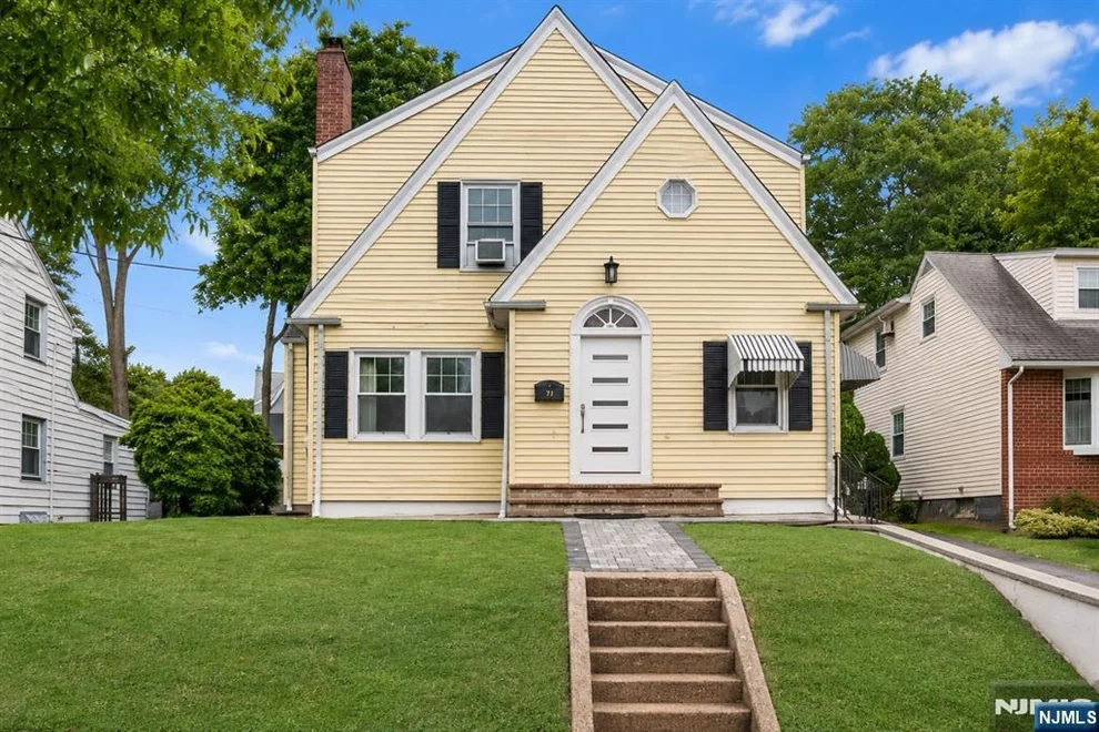 Unit for sale at 874 Elm, River Edge, NJ 07661