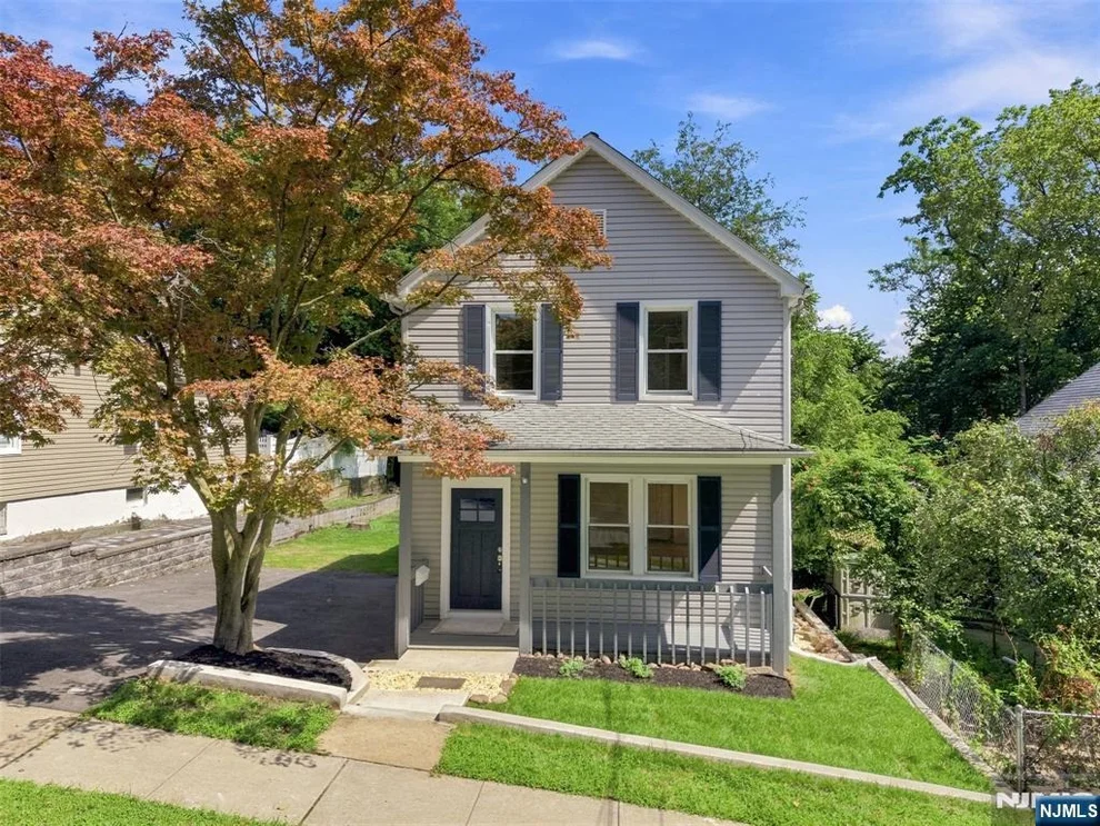 Unit for sale at 33 Mohawk, Hawthorne, NJ 07506