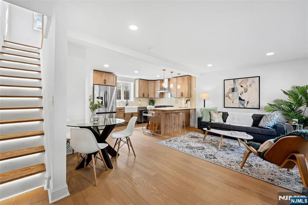 Unit for sale at 419 2nd, Jersey City, NJ 07302