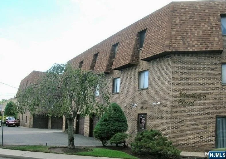 Unit for sale at 825 Riverside, Lyndhurst, NJ 07071