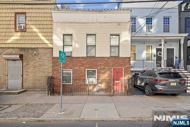 Unit for sale at 147 Lincoln, Jersey City, NJ 07307