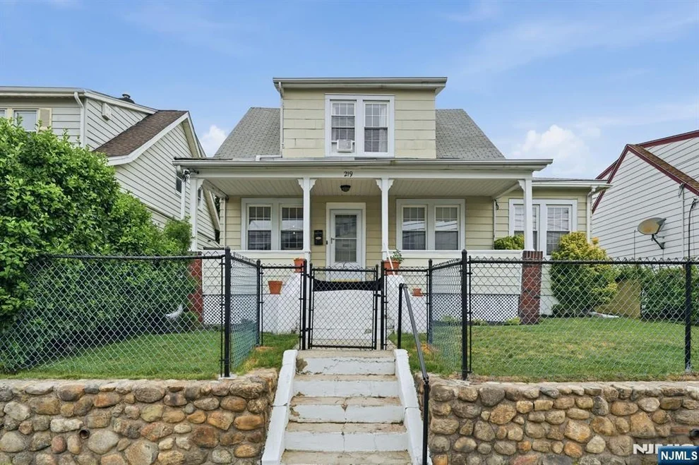 Unit for sale at 217-219 8th, Paterson, NJ 07514