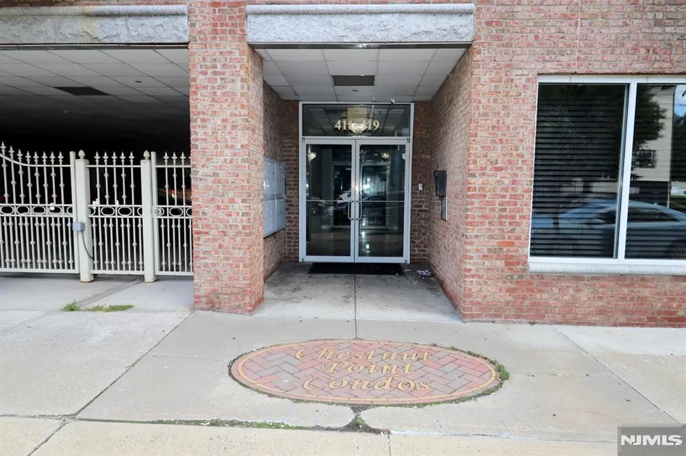 Unit for sale at 411-419 Chestnut, Newark, NJ 07105